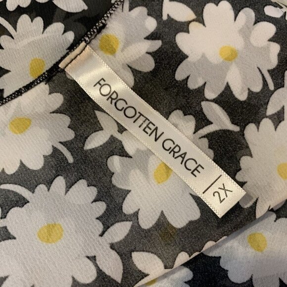 Forgotten Grace. Size 2X. Floral Flowy Kimono. Chiffon with Open Sides. B82. - Picture 6 of 6